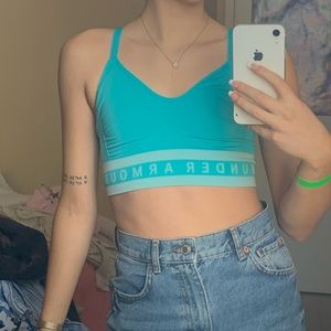 UA sports bra perfect condition